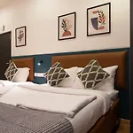 Convastay Prestige- Near Apollo Hospital & Us Consulate