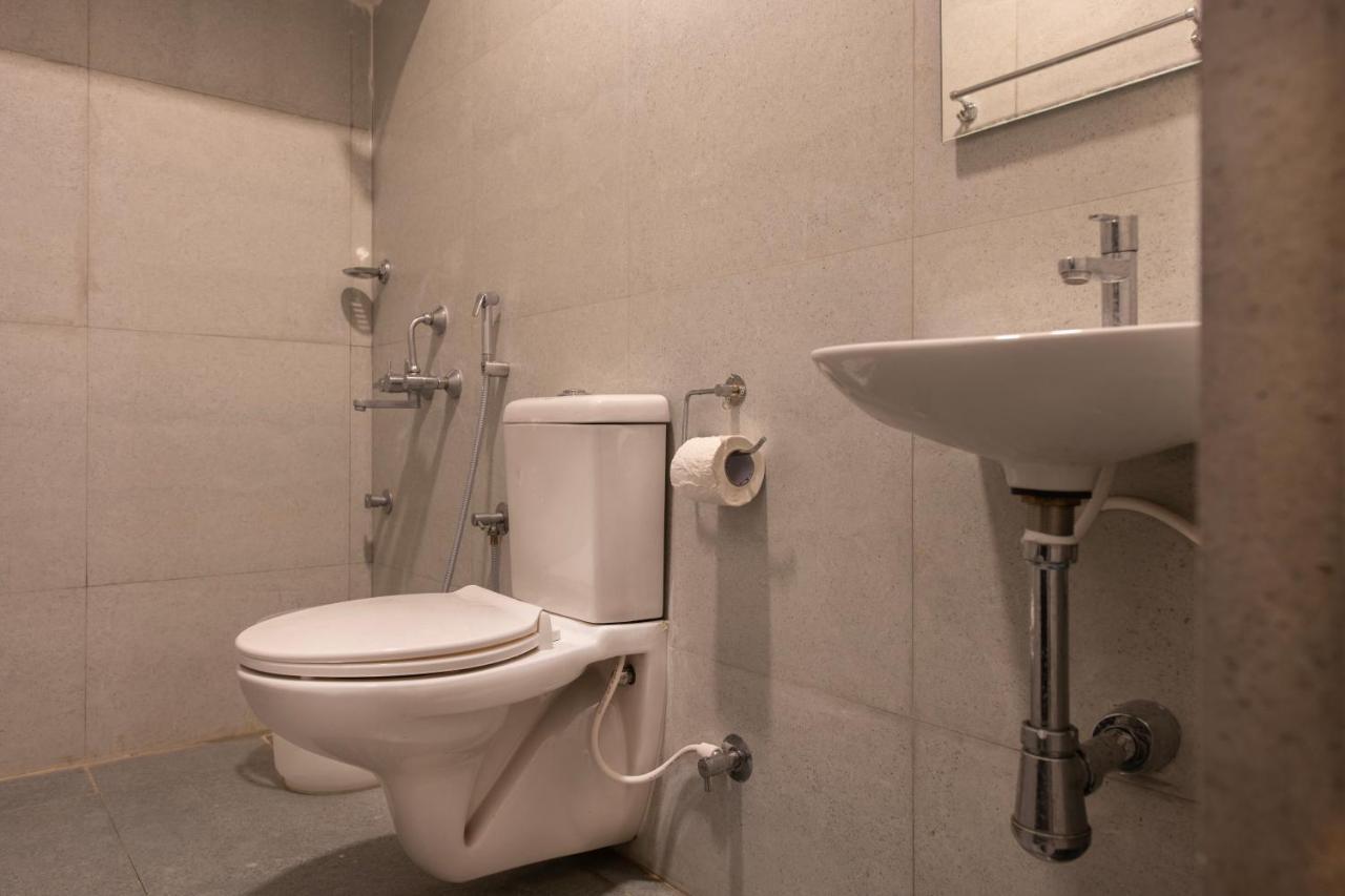 Convastay Prestige- Near Apollo Hospital & Us Consulate Hotel