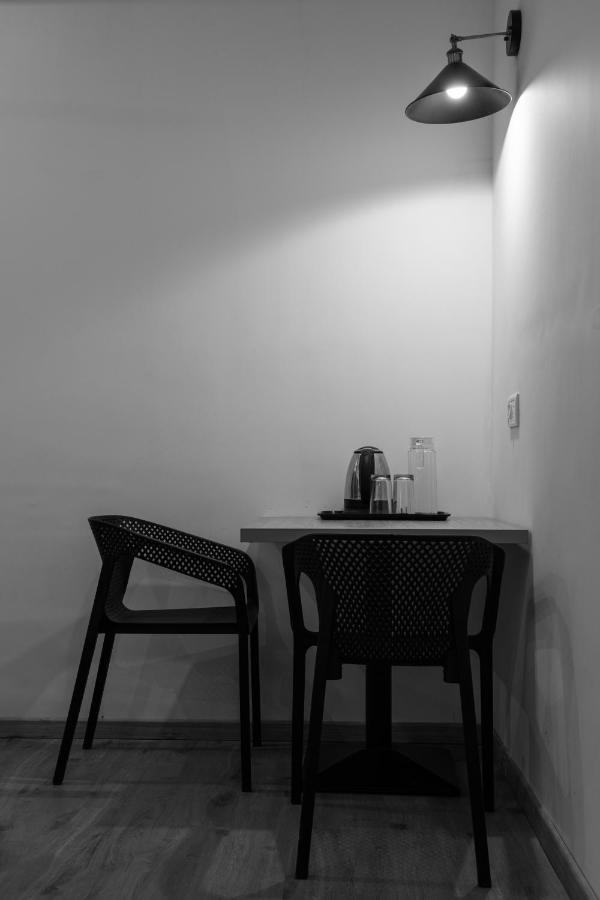 Convastay Prestige- Near Apollo Hospital & Us Consulate *